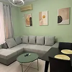 Appartamento Comfortable In The Center Of *