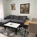 Appartamento Comfortable In The Center Of Tirana