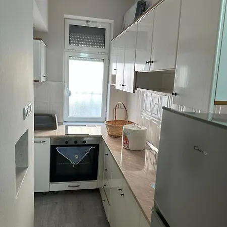 Comfortable In The Center Of Apartmán Tirana