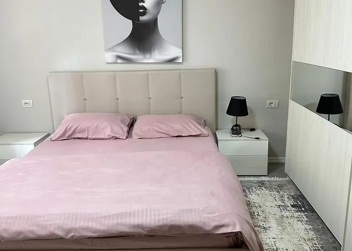 Апартаменты Comfortable In The Center Of